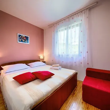Apartman Mihojevic *